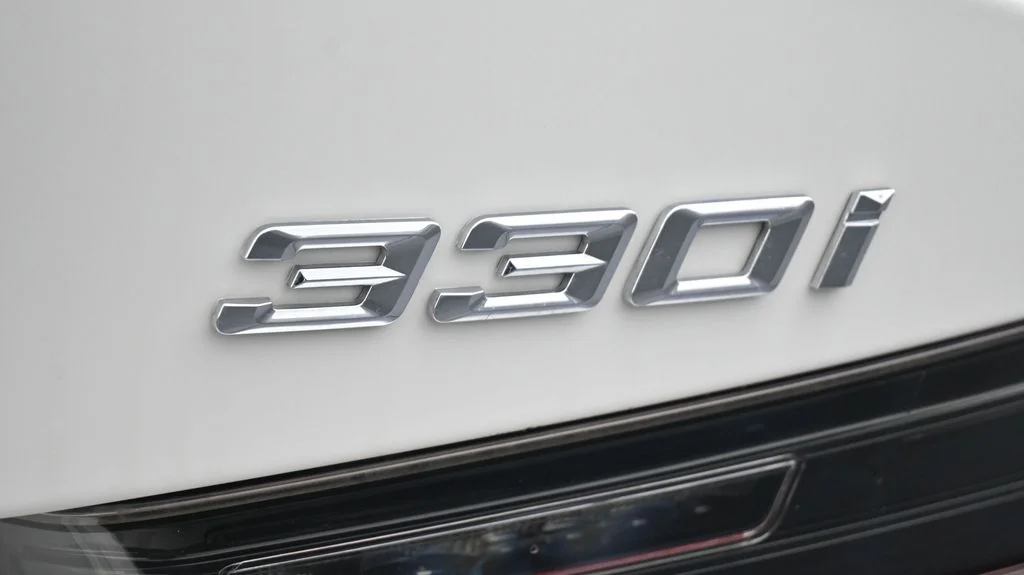 2023 BMW 3 Series 330i - Photo 22