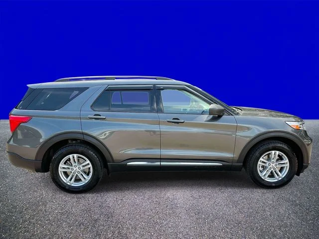 Certified Used 2020 Magnetic Ford XLT image 2