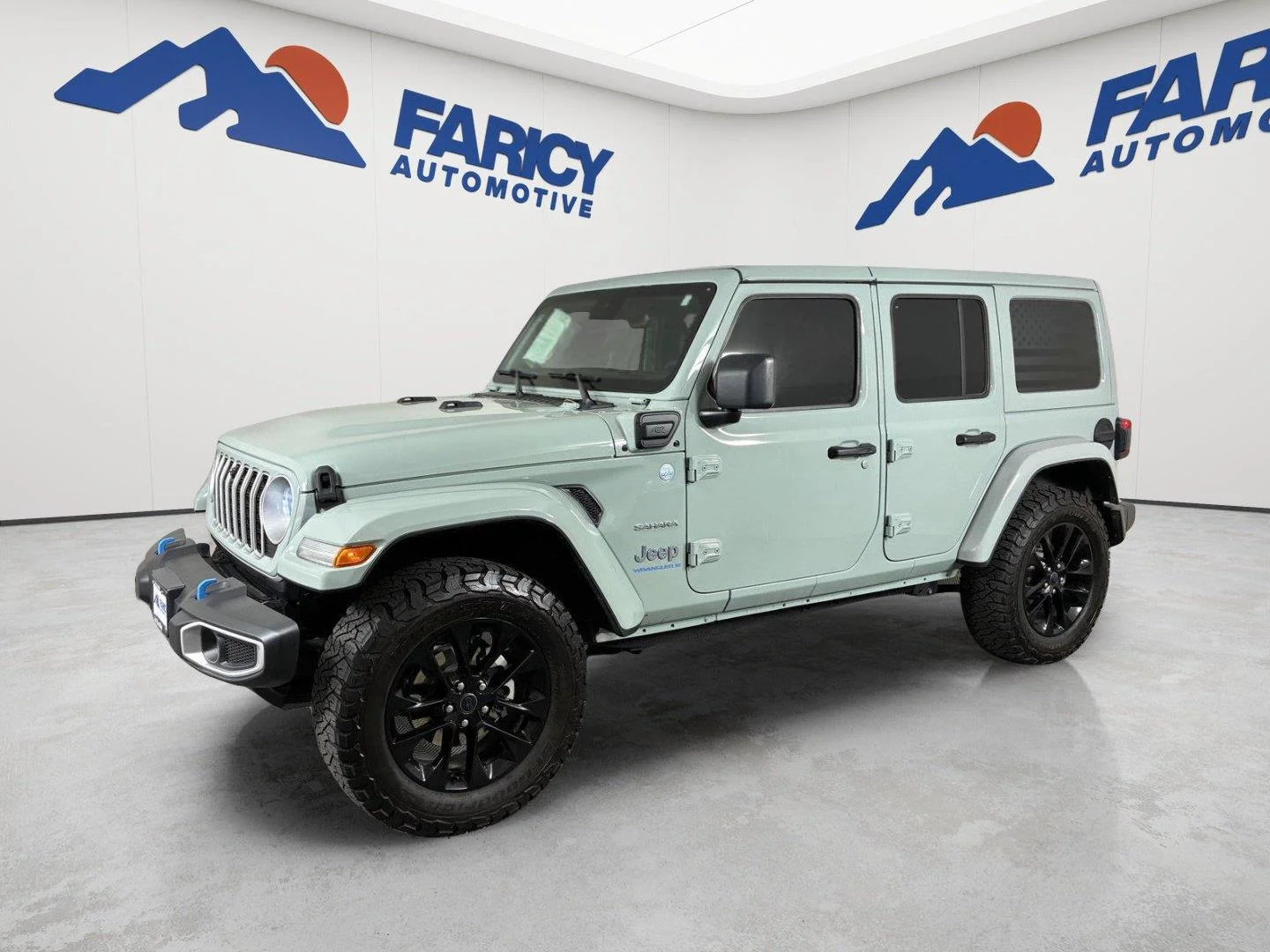 Used 2024 Earl Clearcoat Jeep Sahara image 1