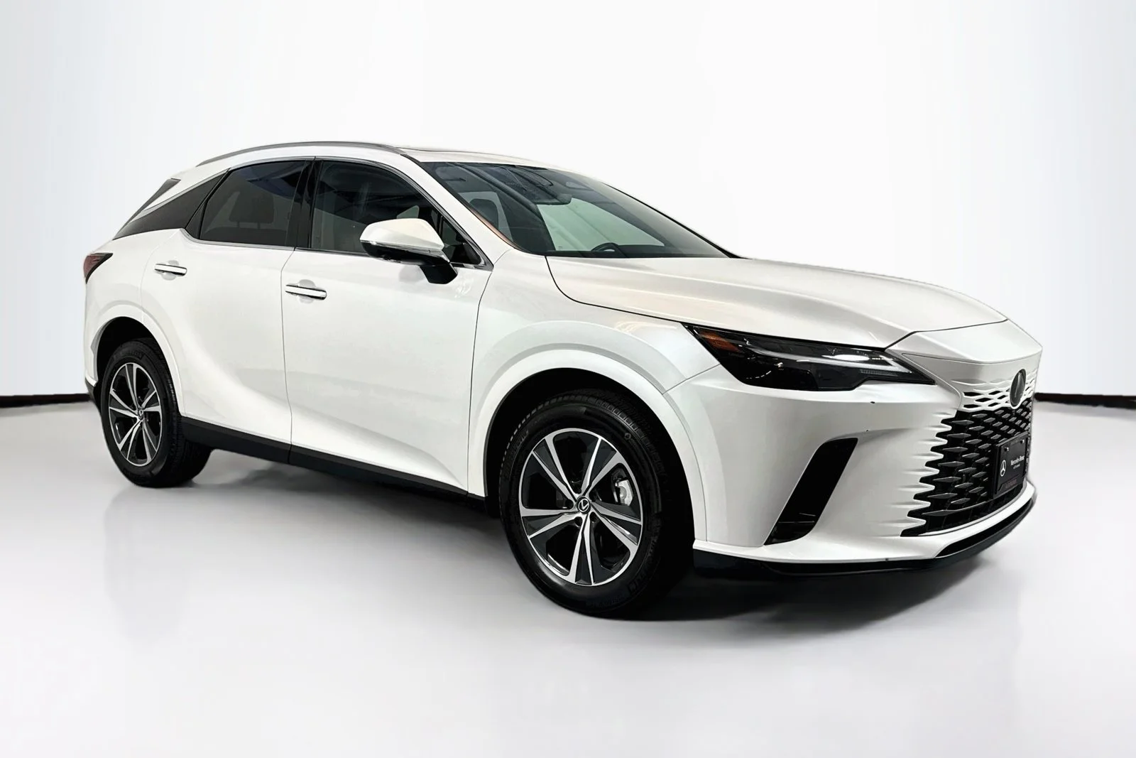 Used 2024 Eminent White Pearl Lexus RX 350 Premium image 3