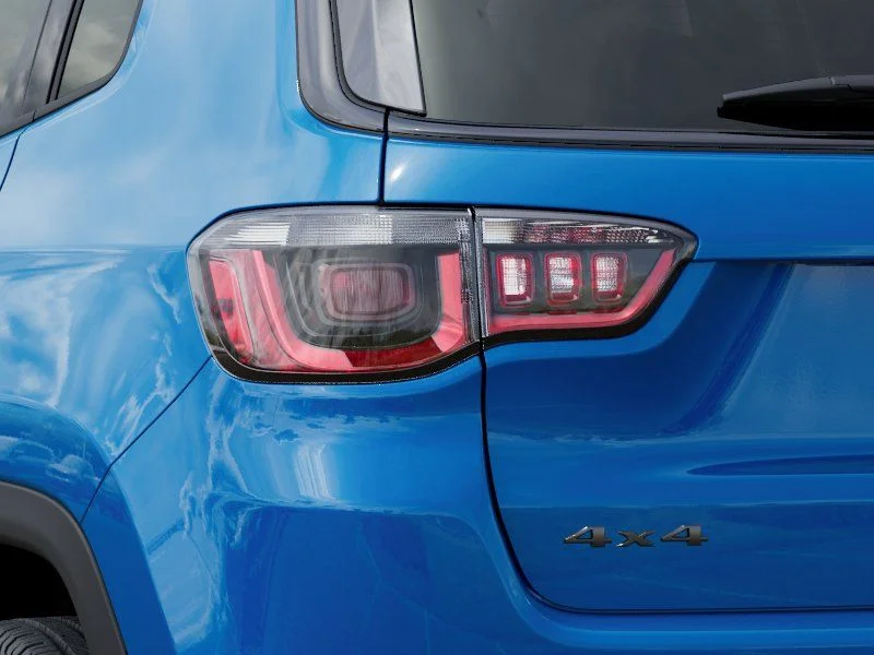 New 2026 Hydro Blue Pearlcoat Jeep Latitude image 10