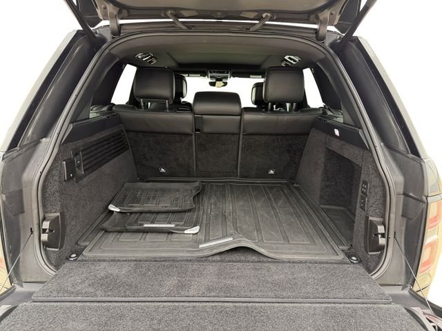 Used 2018 Gray Land Rover 5.0L V8 Supercharged image 18