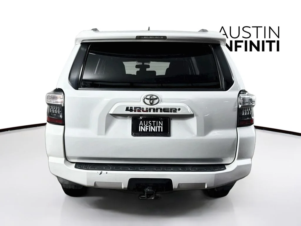 Used 2018 White Toyota SR5 Premium image 6