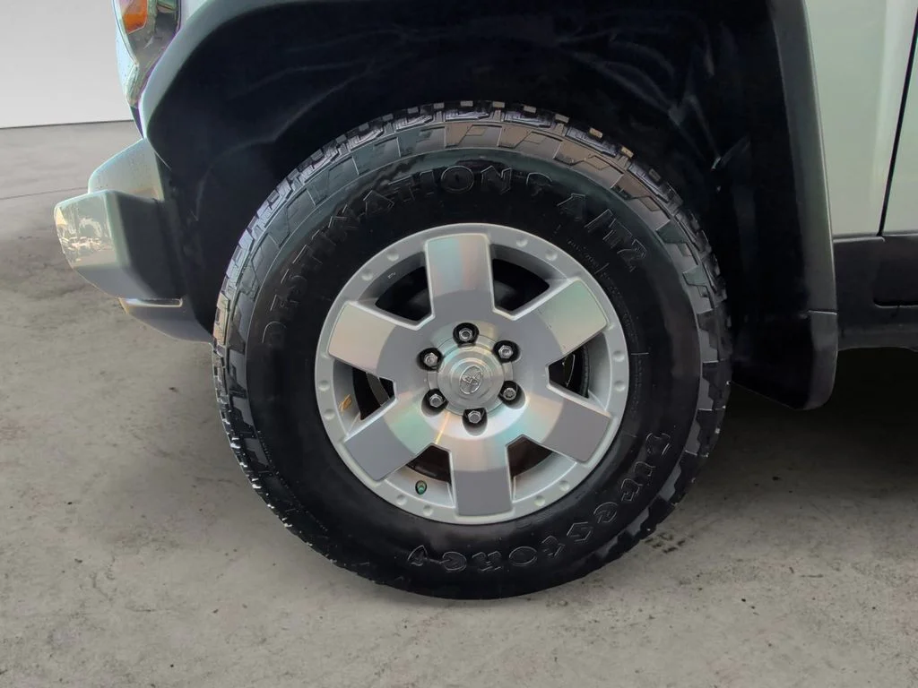 Used 2008 Silver Toyota Base image 14