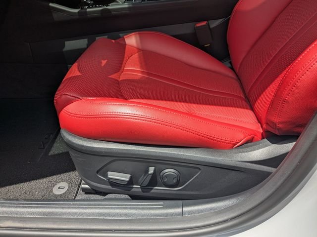 2025 Kia K5 GT-Line - Photo 17