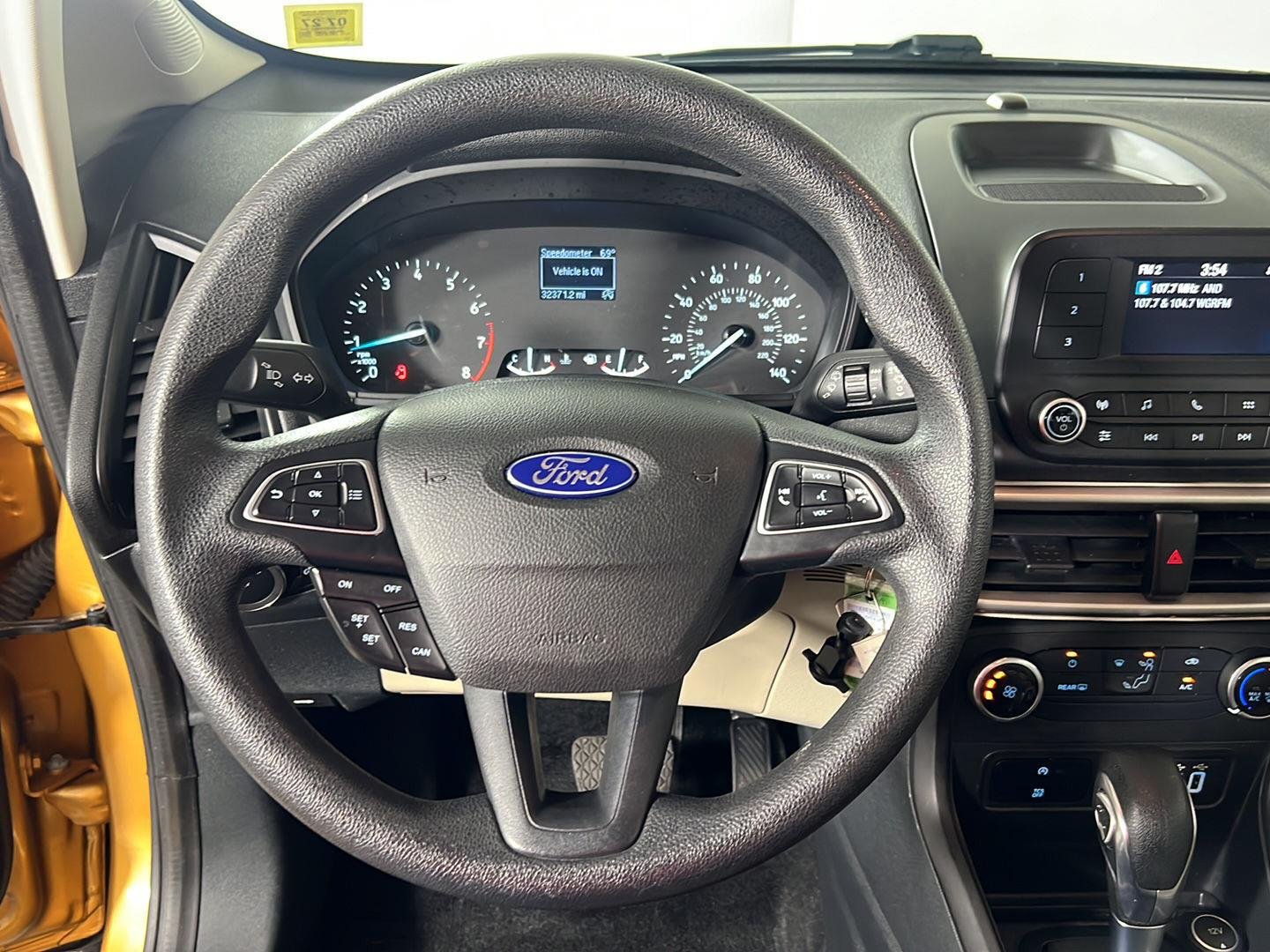 Used 2022 Luxe Yellow Ford S image 20