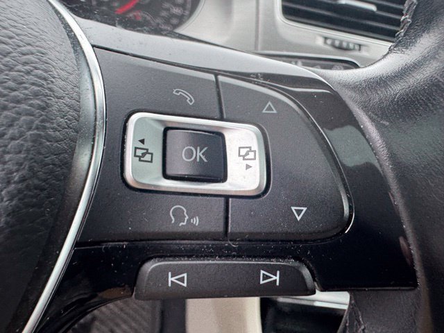 Used 2017 Black Volkswagen  image 6
