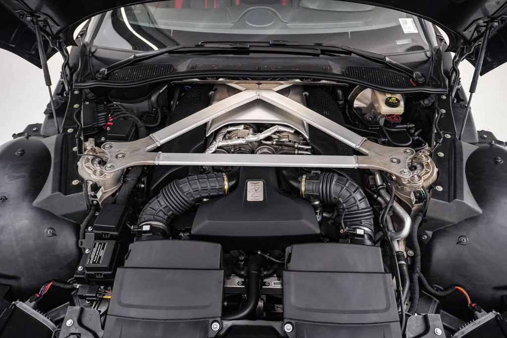 Used 2019 Magnetic Silver Aston Martin Coupe image 33