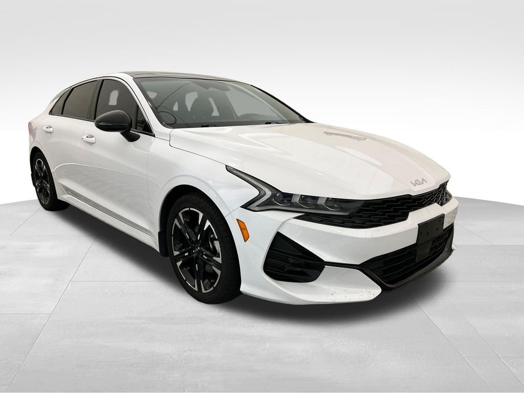 Used 2023 White Kia GT-Line image 8