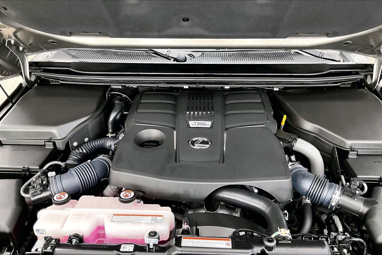 Used 2024 Atomic Silver Lexus Premium+ image 32
