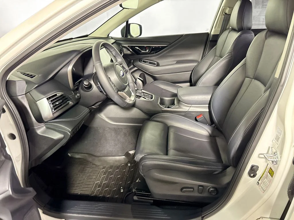 Used 2025 White Subaru Limited image 12