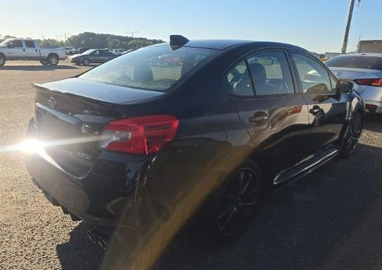 Used 2019 Crystal Black Silica Subaru Limited image 3