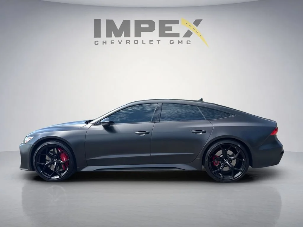 Used 2021  Audi  image 2