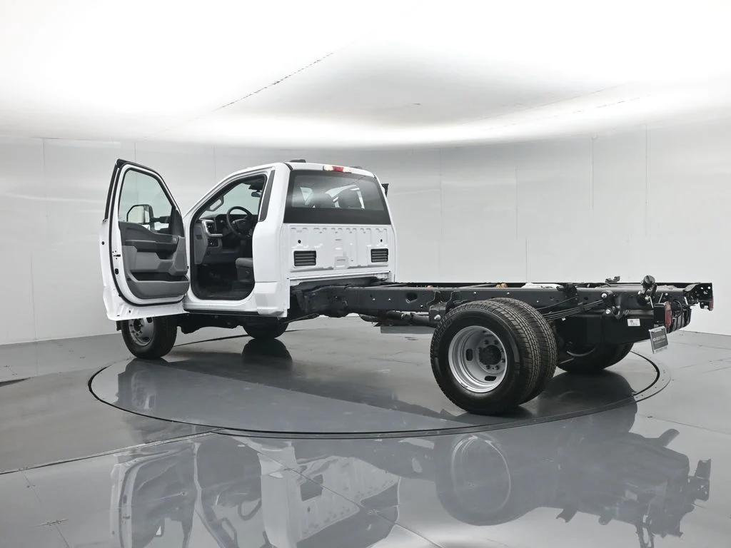 New 2026 White Ford XL image 28