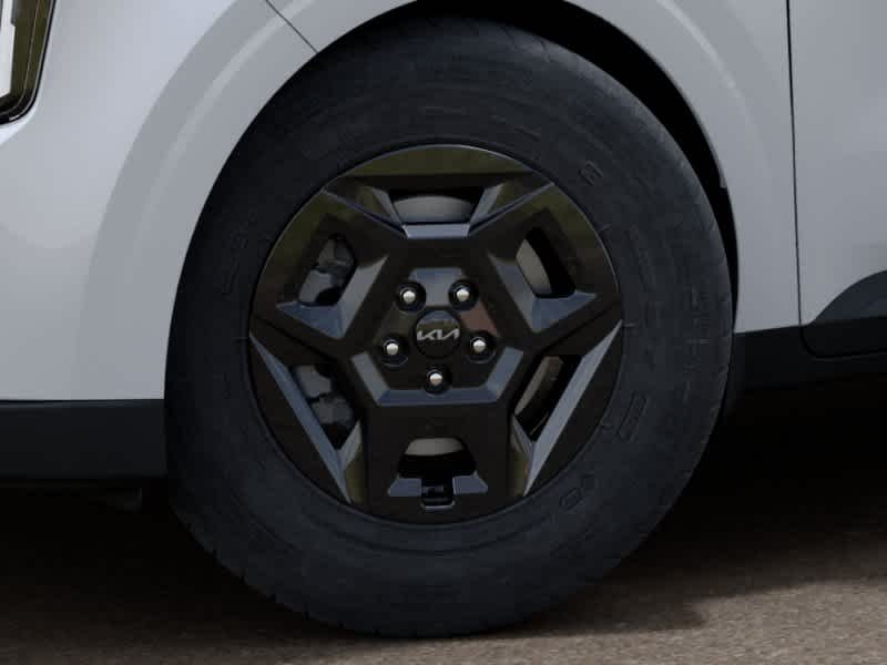 New 2026 Snow White Pearl Kia LX image 9