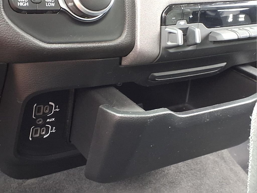 2021 RAM Ram 1500 Pickup Tradesman - Photo 16