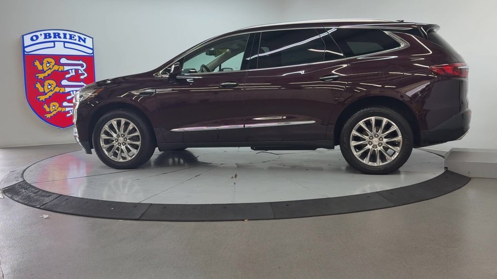 Used 2018 Black Cherry Metallic Buick Essence image 7