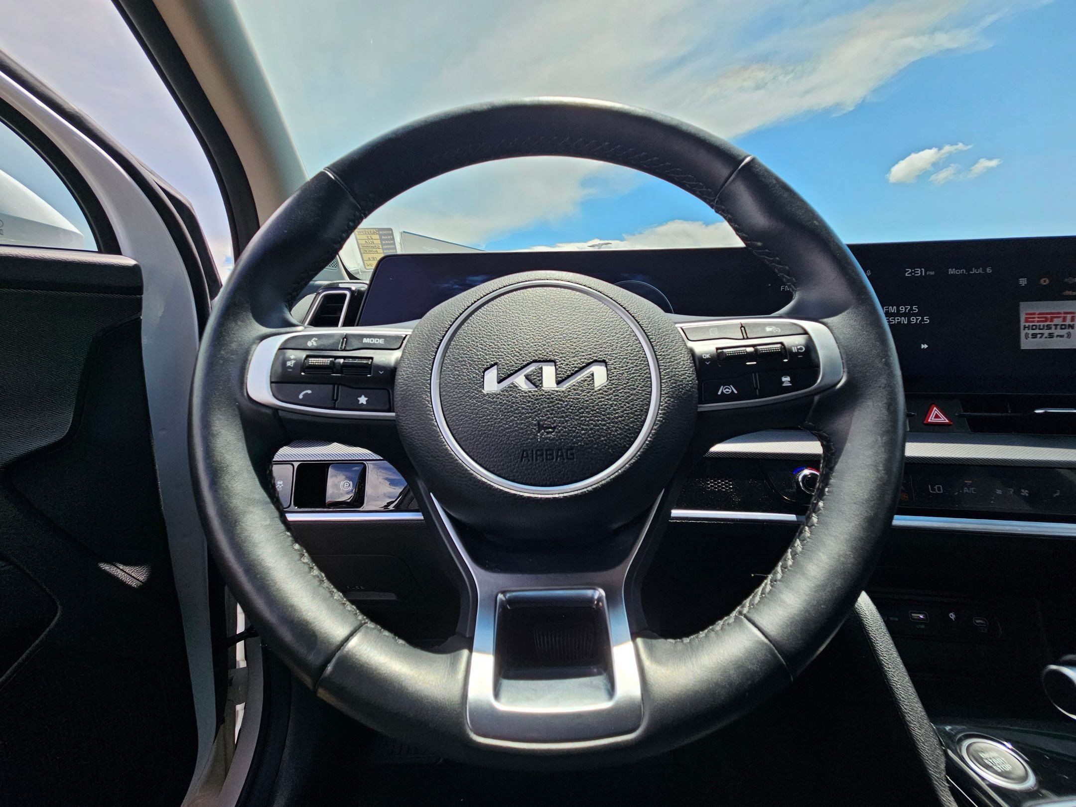 Used 2025 Glacial White Pearl Kia SX-Prestige image 15