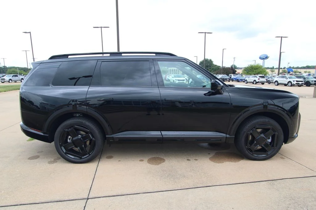 New 2027 Black Kia X-Line SX image 4