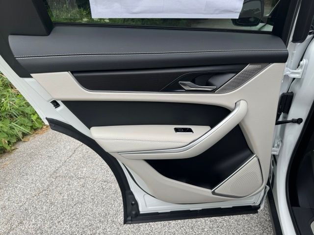 2026 Jaguar F-Pace R-Dynamic S - Photo 11