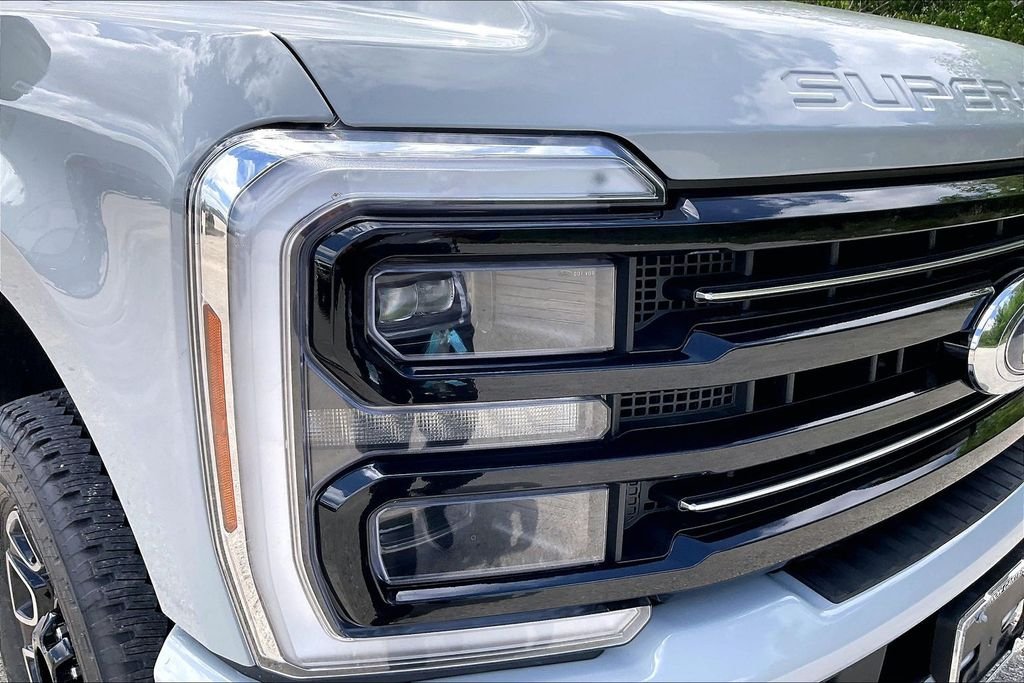 New 2026 Avalanche Ford Platinum image 16