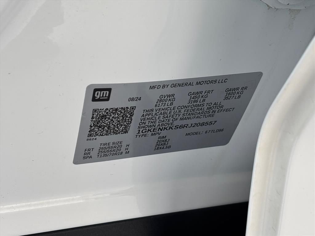 Used 2024 Summit White GMC Elevation image 30