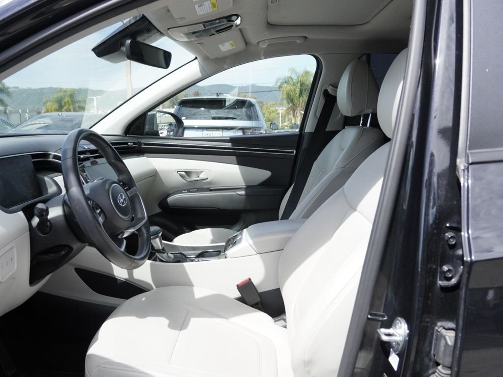 Used 2023 Black Hyundai SEL image 14