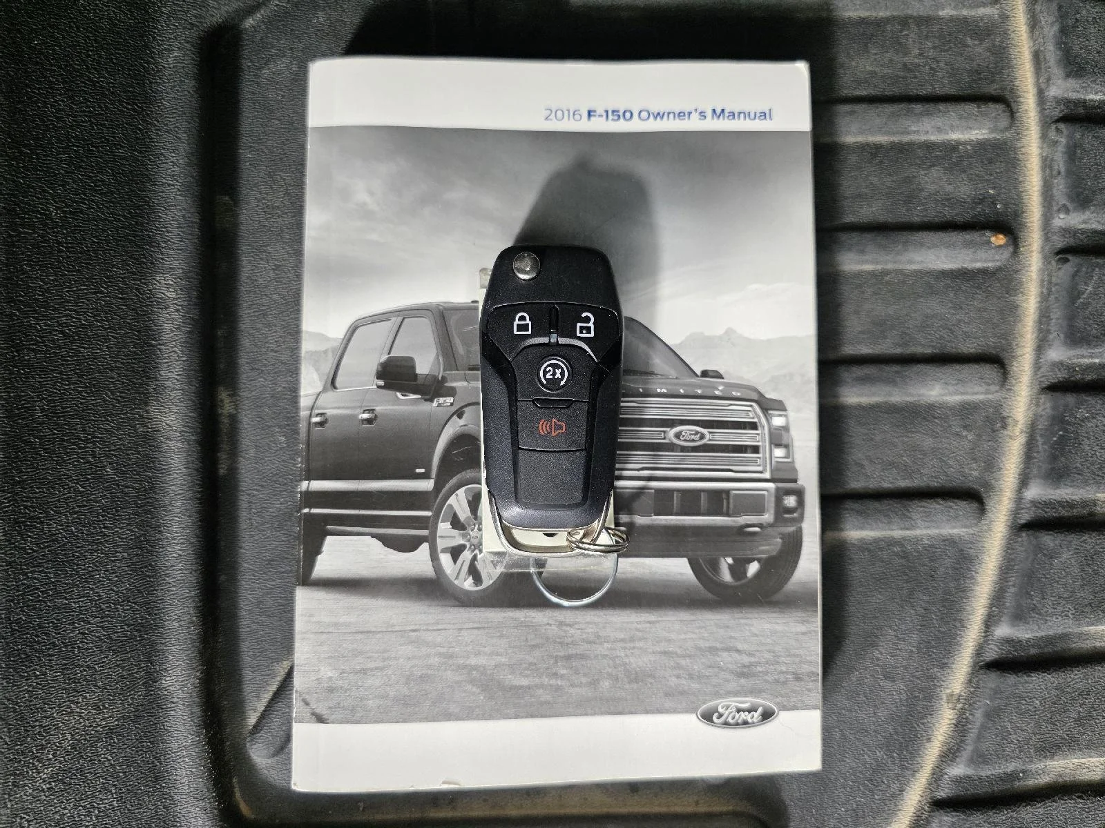 Used 2016 Oxford White Ford XLT image 47