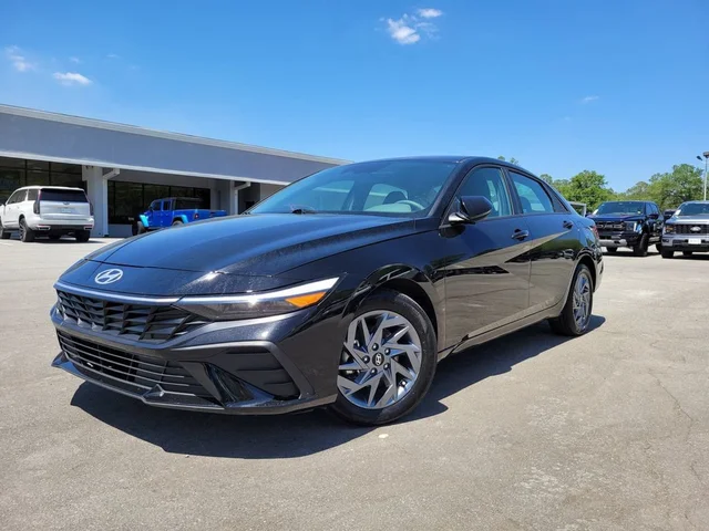2024 Hyundai Elantra SEL