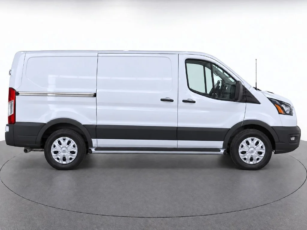 Used 2025 White Ford Base image 8