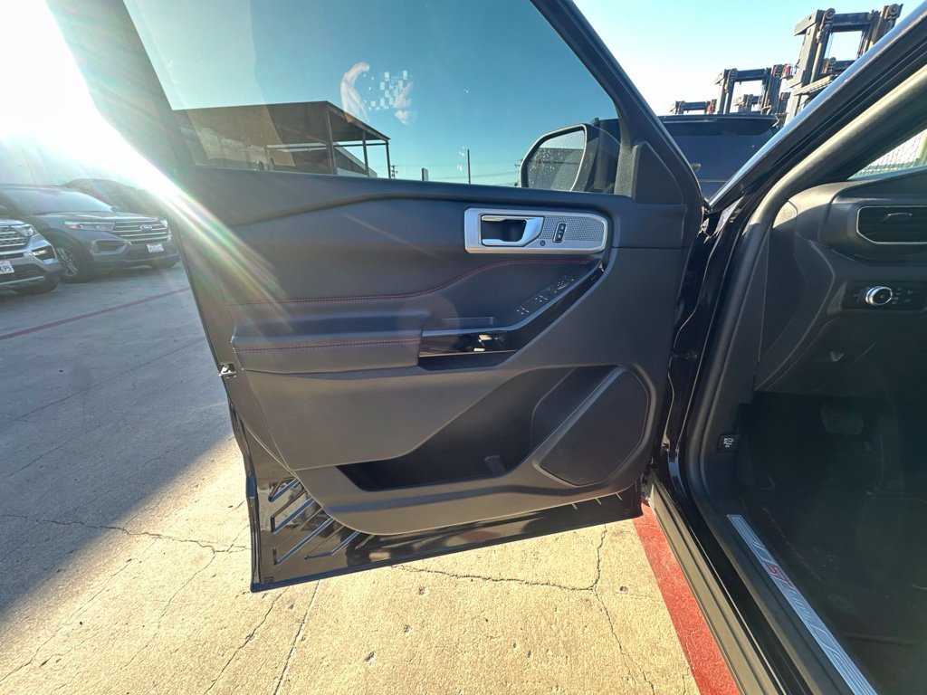 Used 2023 Black Ford ST-Line image 13