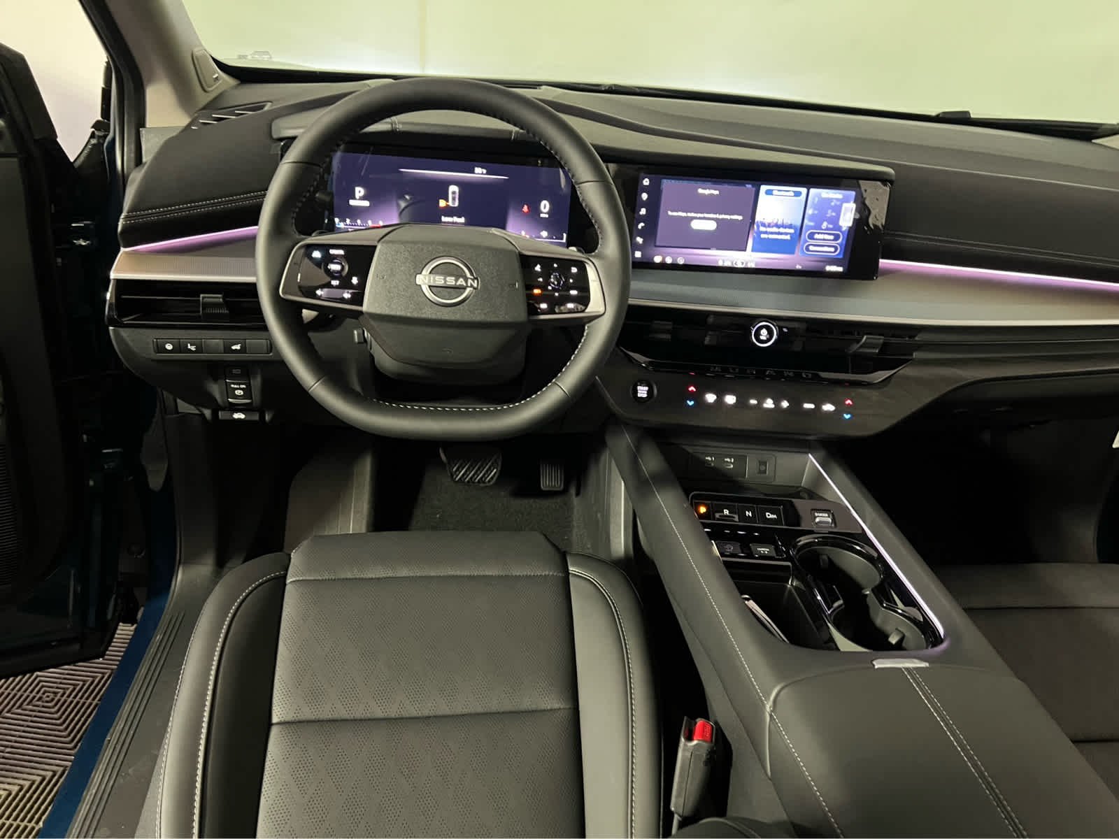 New 2026 Aurora Blue Pearl Metallic / Super Black Two-tone Nissan Platinum image 11