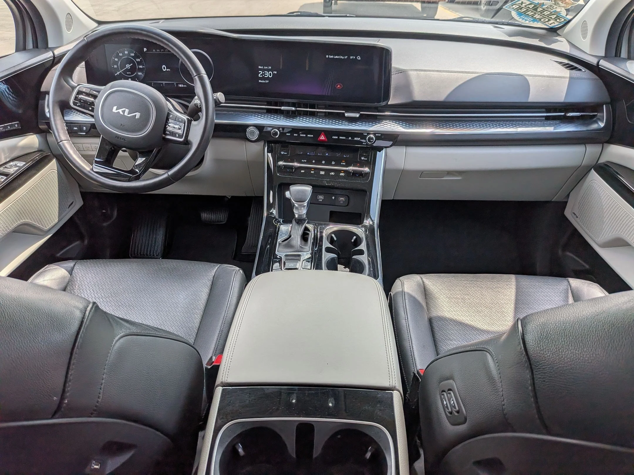Used 2024 Ceramic Silver Kia SX Prestige image 25