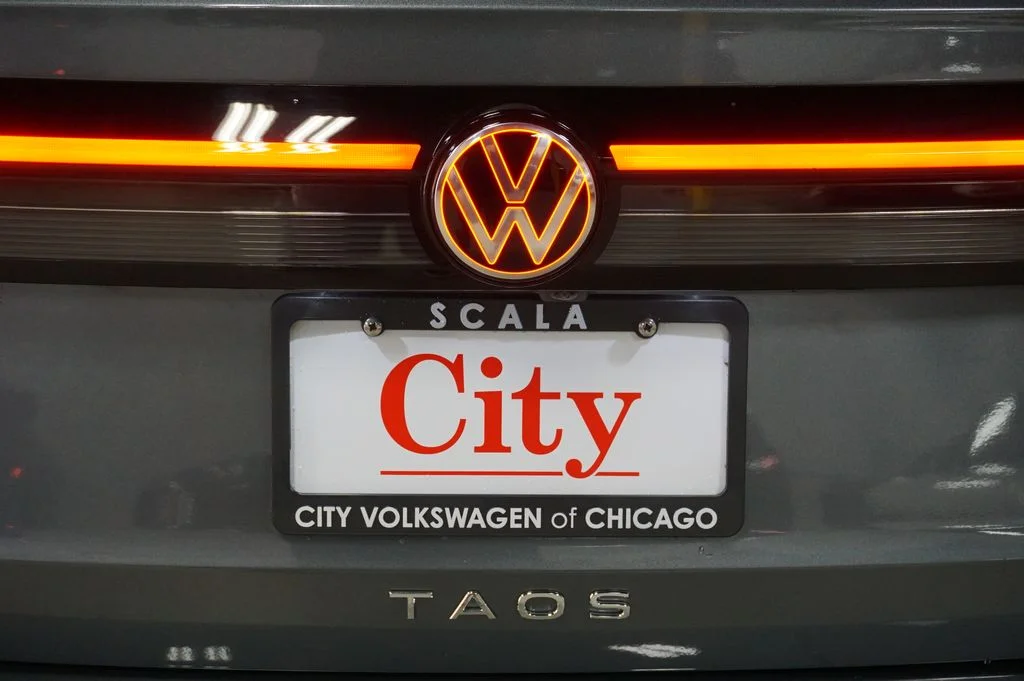 New 2026 Platinum Gray Volkswagen 1.5T S image 28