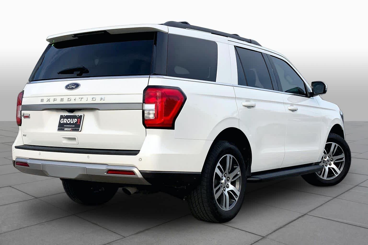 Used 2024 Star White Metallic Tri-Coat Ford XLT image 13