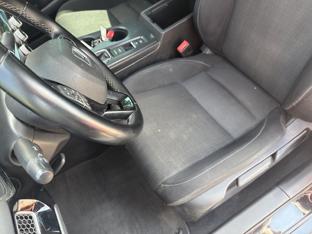 Used 2022  Honda EX image 10