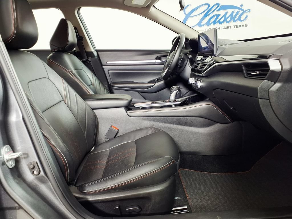 Used 2025 Gun Metallic Nissan SR image 11