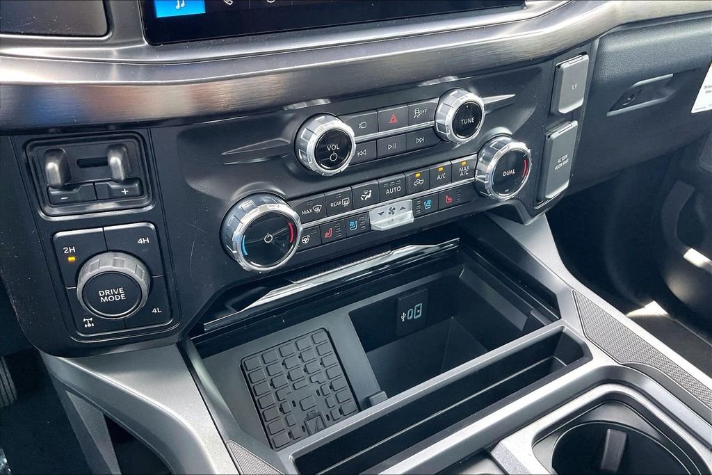 New 2026 Ford Super Duty F-250 Lariat 4D Crew Cab