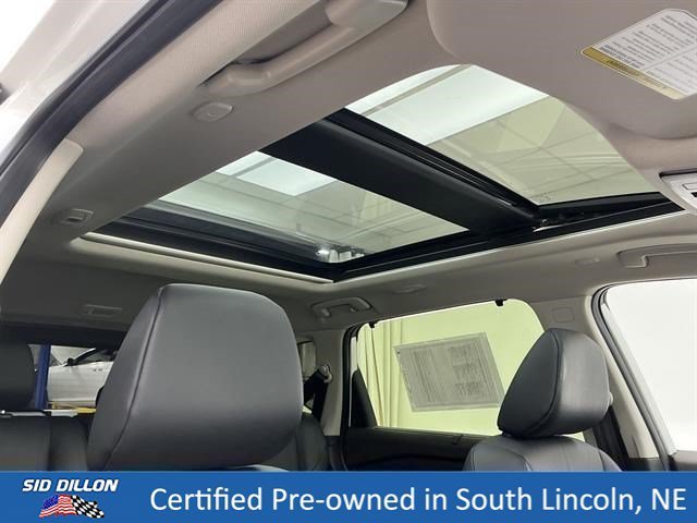 Used 2023 Pearl White Tricoat Nissan SV image 24