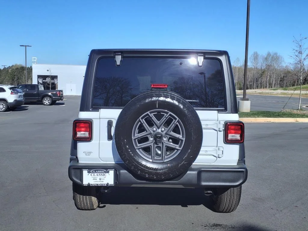 2025 Jeep Wrangler 4-Door Sport S - Photo 17
