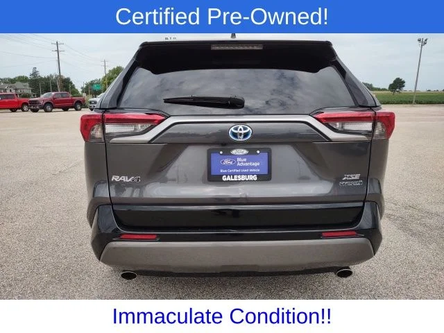 Certified Used 2021 Midnight Black Metallic Toyota XSE image 4