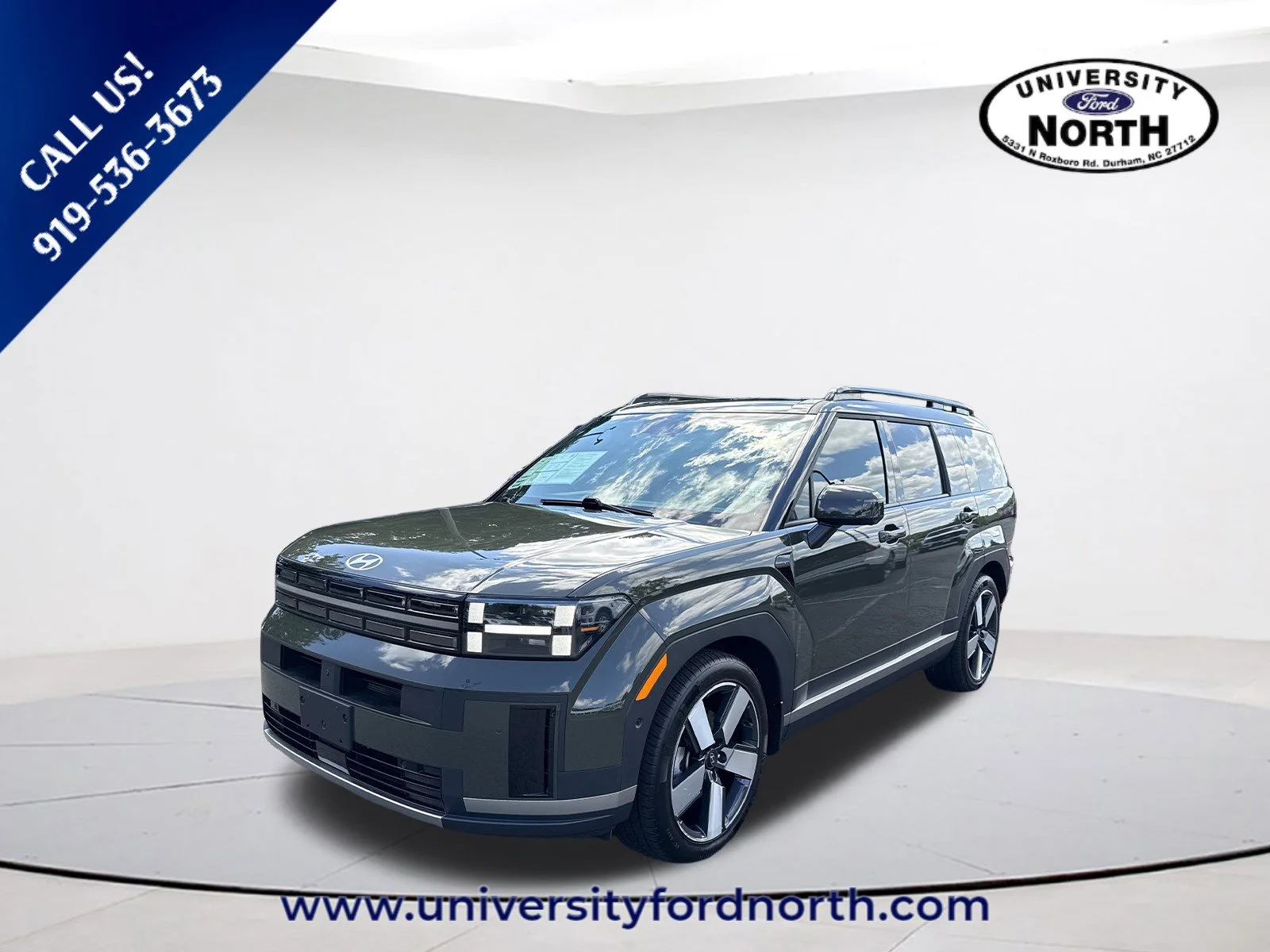 Used 2025 Rockwood Green Hyundai Limited image 4