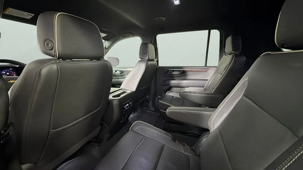 Used 2025 Black Chevrolet Premier image 29