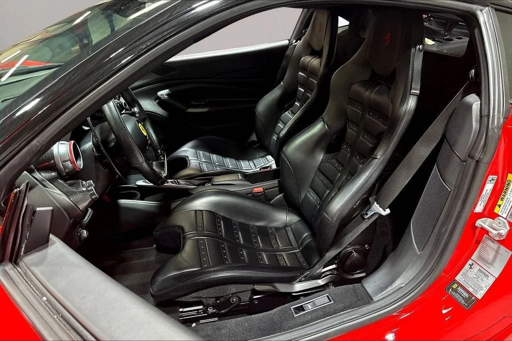 Used 2020 Rosso Scuderia Ferrari  image 19