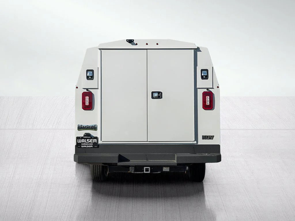 New 2026 Summit White Chevrolet 1WT image 4