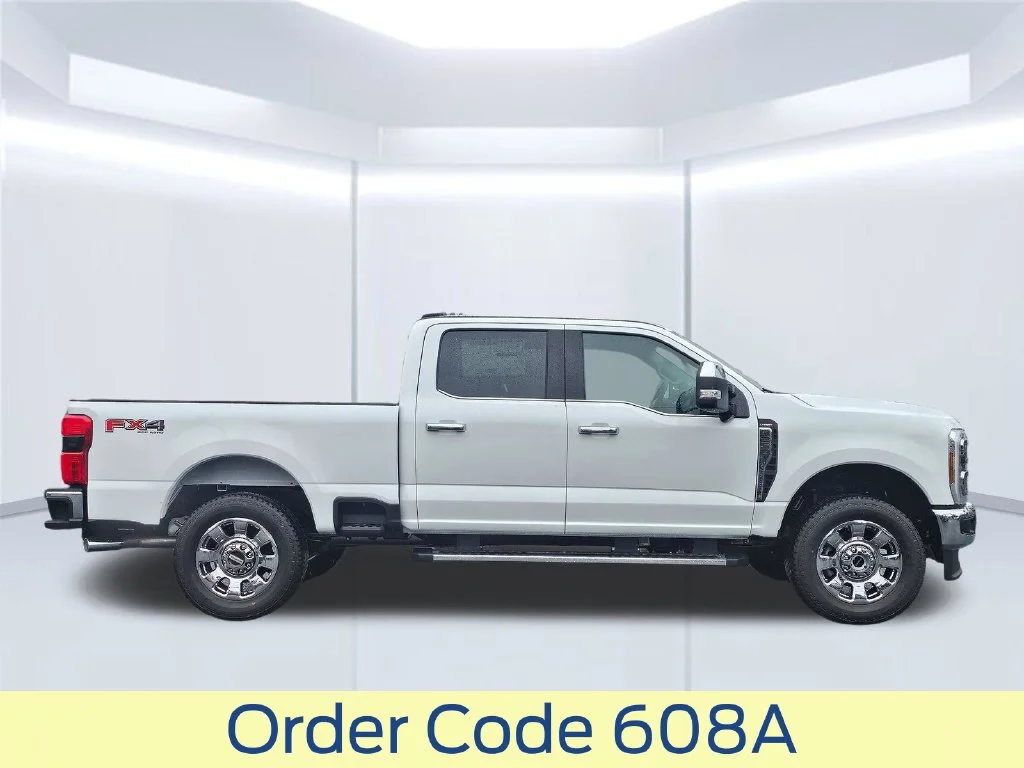 New 2027 Oxford White Ford F-250® Lariat® image 22