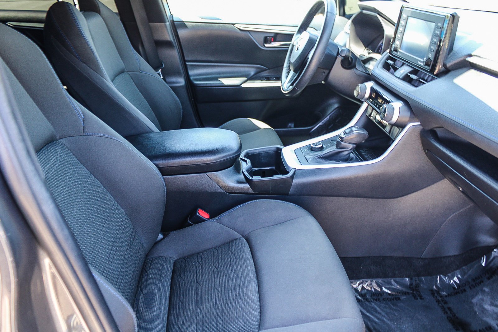 Used 2022 Magnetic Gray Metallic Toyota Hybrid SE image 17
