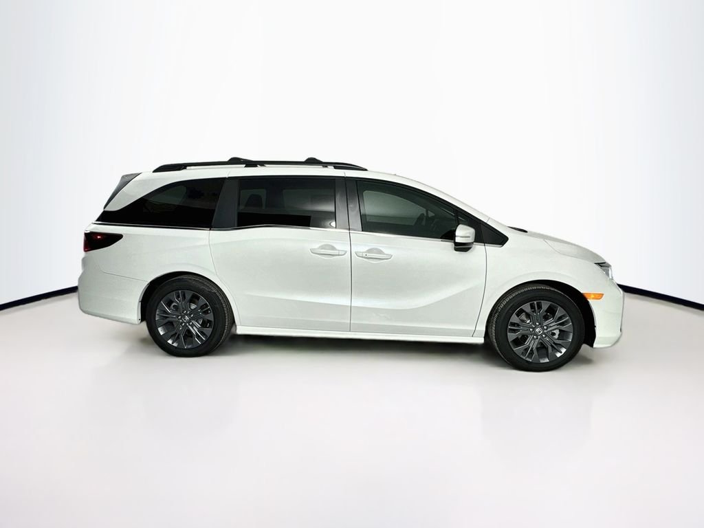 Certified Used 2026 Platinum White Pearl Honda Touring image 9