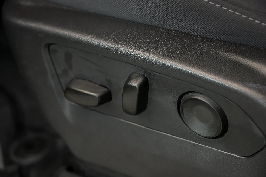 2025 Chevrolet Silverado 1500 Custom - Photo 14