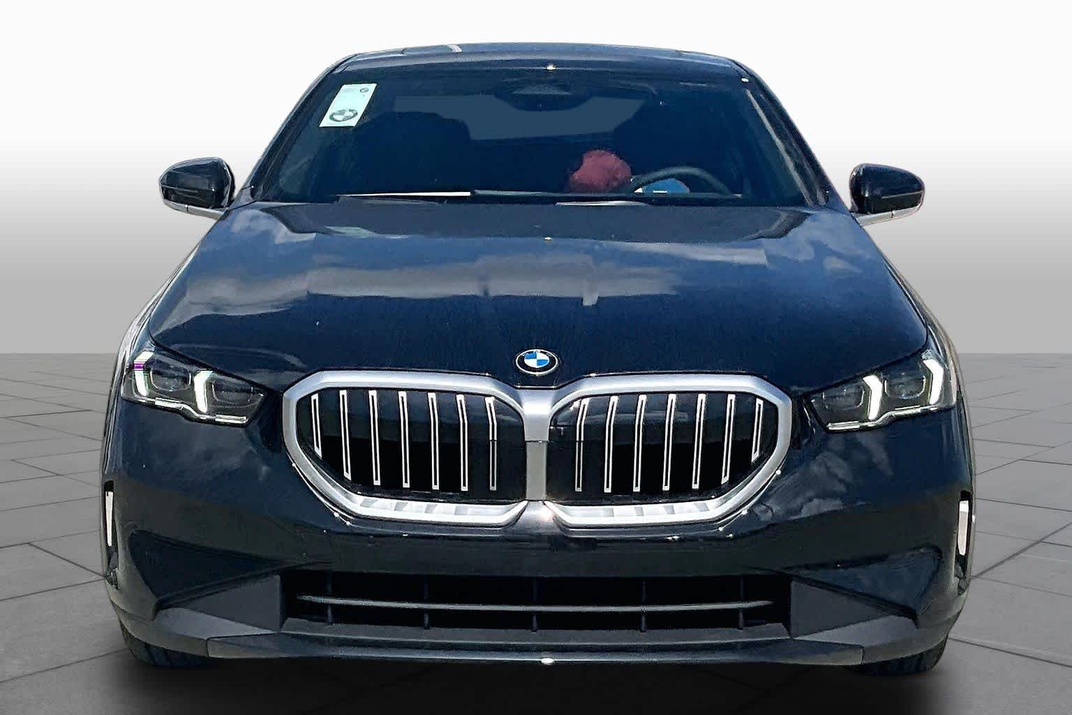 Used 2026 Black Sapphire Metallic BMW 540i xDrive image 3